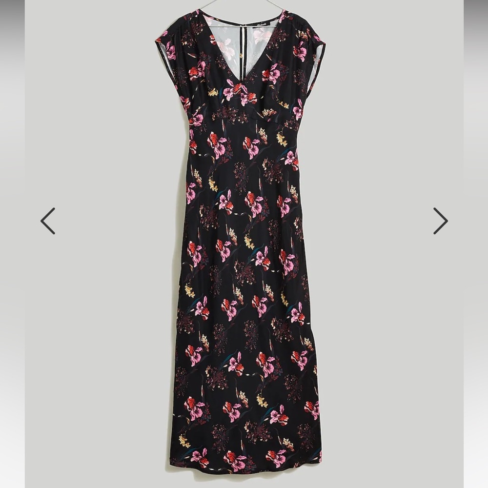 Madewell Wide V-Neck Midi Dress - Picture 3 of 8